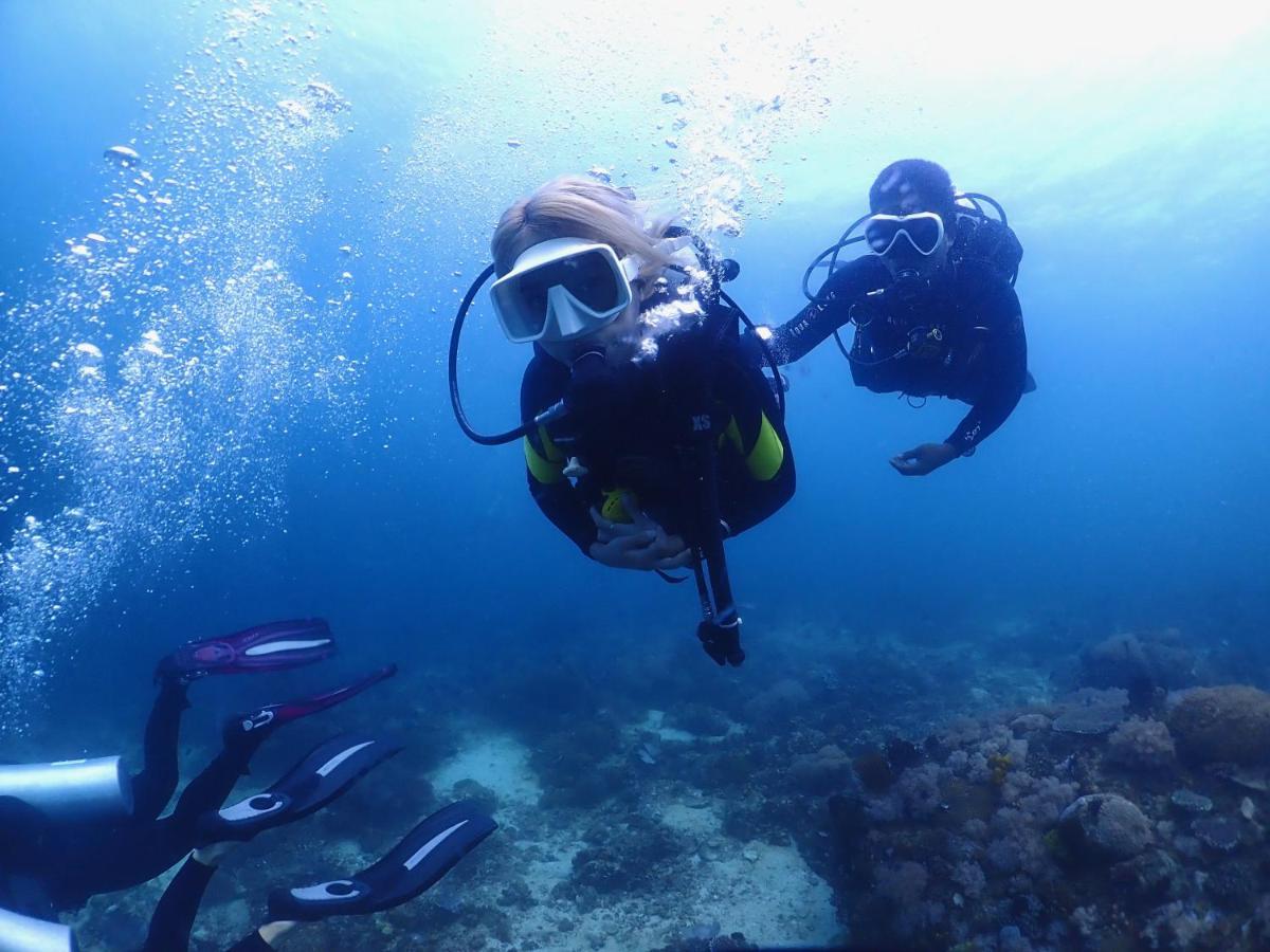 Pamanilao And Padoy'S Dive Camp Otel Batangas Dış mekan fotoğraf