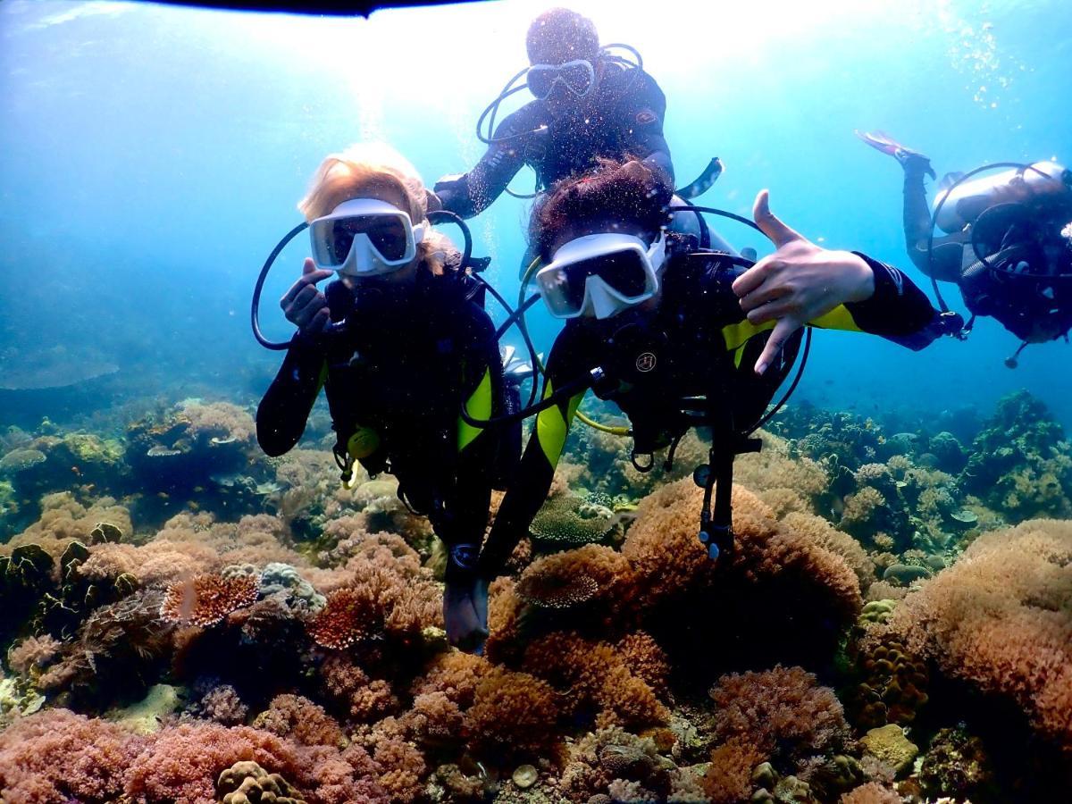 Pamanilao And Padoy'S Dive Camp Otel Batangas Dış mekan fotoğraf